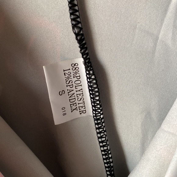 Women’s Small skull Body suit NWOT - Picture 10 of 16